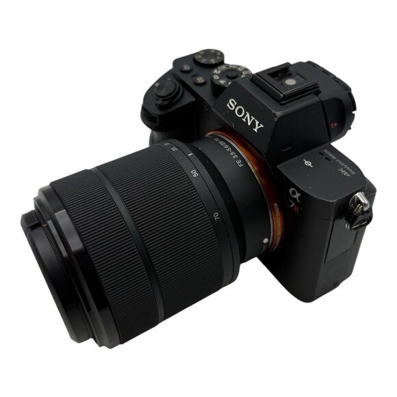 Sony Alpha A7R II Digital Camera with FE- 28-70mm (See Desc) 2 Batteries Charger - Picture 6 of 14